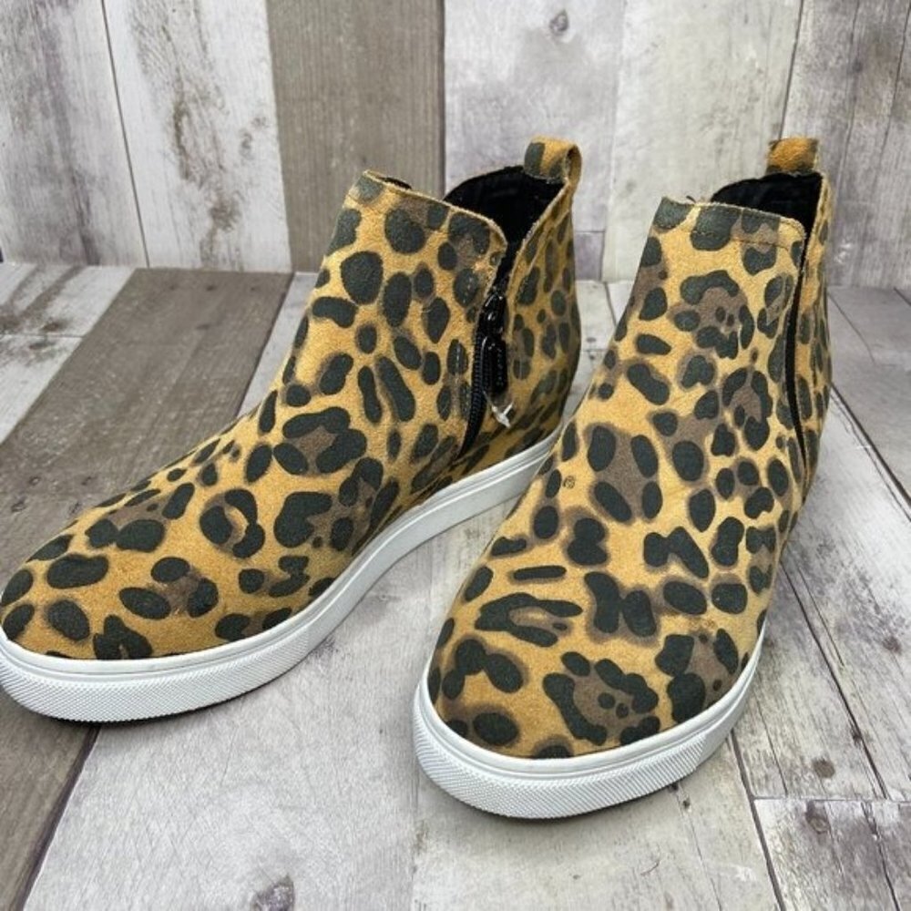 Blondo Georgette Leopard Wedge Bootie Size 7.5